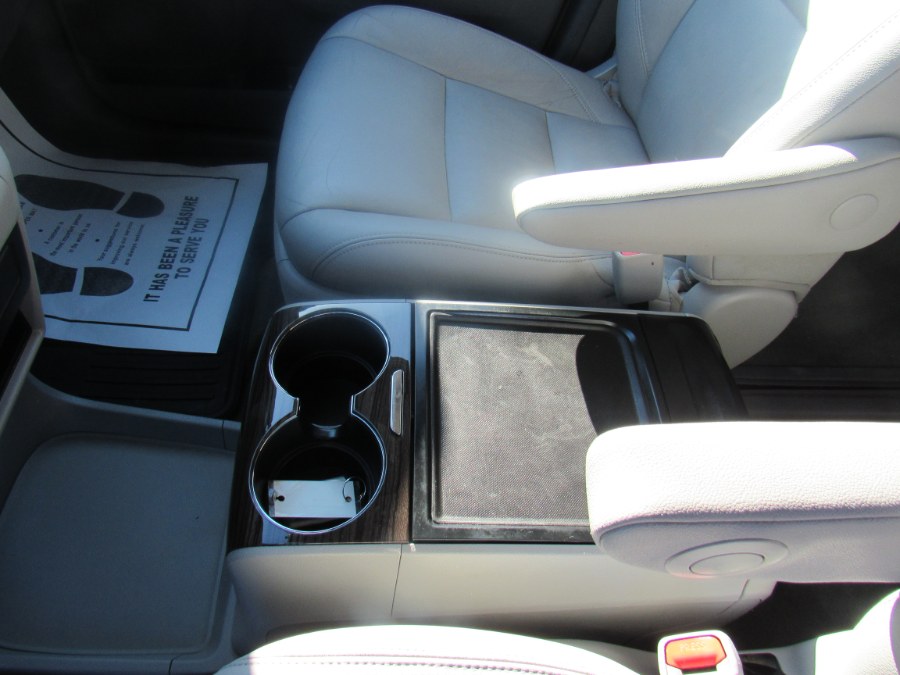 2015 Toyota Sienna XLE, available for sale in Worcester, Massachusetts | Hilario's Auto Sales Inc.. Worcester, Massachusetts 2015 Toyota Sienna XLE, available for sale in Worcester, Massachusetts | Hilario's Auto Sales Inc.. Worcester, Massachusetts