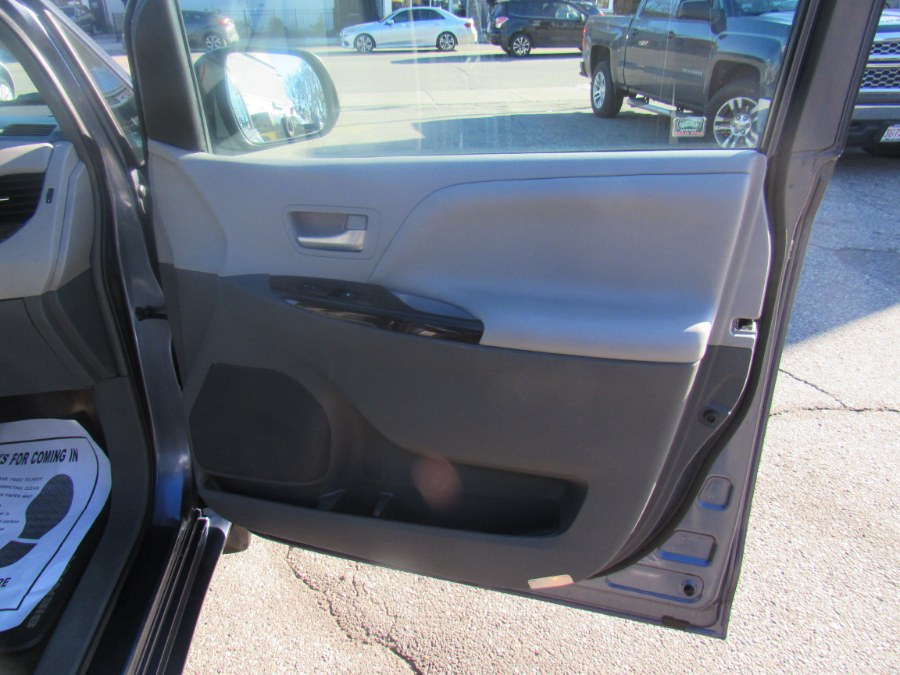 2015 Toyota Sienna XLE, available for sale in Worcester, Massachusetts | Hilario's Auto Sales Inc.. Worcester, Massachusetts 2015 Toyota Sienna XLE, available for sale in Worcester, Massachusetts | Hilario's Auto Sales Inc.. Worcester, Massachusetts