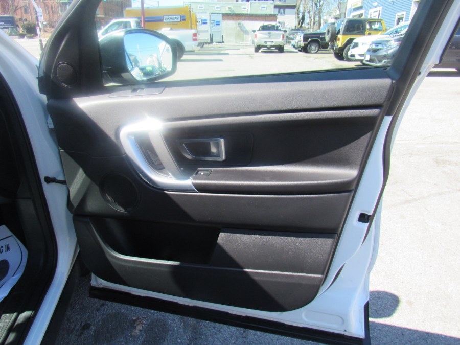 2016 Land Rover Discovery Sport SE, available for sale in Worcester, Massachusetts | Hilario's Auto Sales Inc.. Worcester, Massachusetts 2016 Land Rover Discovery Sport SE, available for sale in Worcester, Massachusetts | Hilario's Auto Sales Inc.. Worcester, Massachusetts