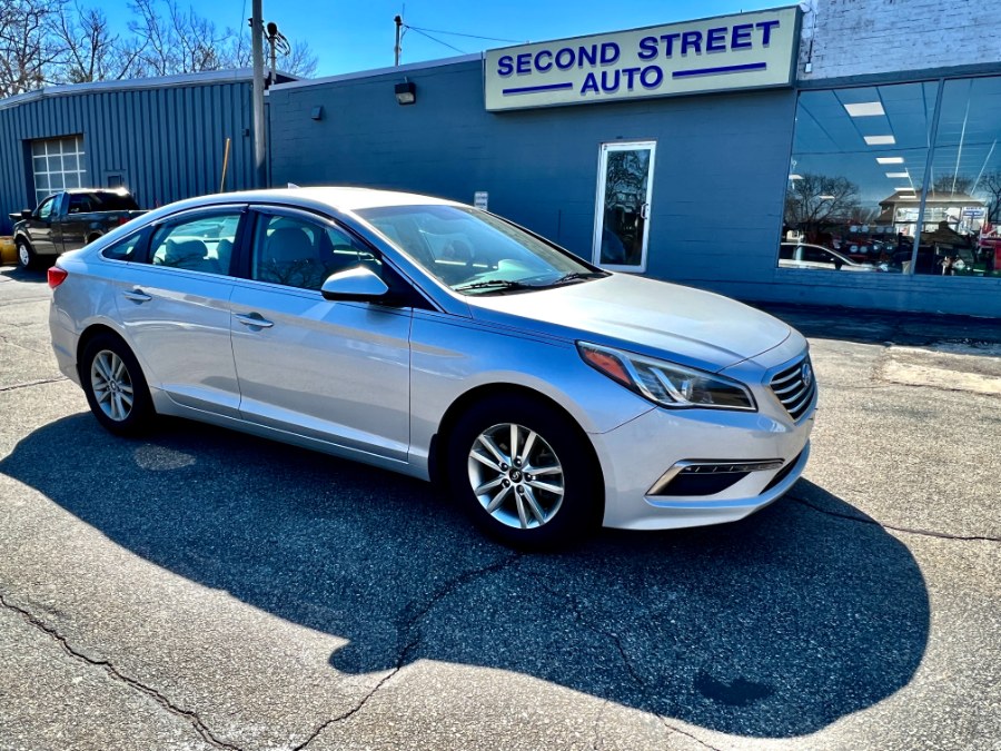 2015 Hyundai Sonata 4dr Sdn 2.4L SE, available for sale in Manchester, New Hampshire | Second Street Auto Sales Inc. Manchester, New Hampshire 2015 Hyundai Sonata 4dr Sdn 2.4L SE, available for sale in Manchester, New Hampshire | Second Street Auto Sales Inc. Manchester, New Hampshire