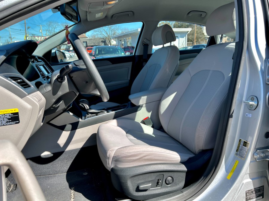 2015 Hyundai Sonata 4dr Sdn 2.4L SE, available for sale in Manchester, New Hampshire | Second Street Auto Sales Inc. Manchester, New Hampshire 2015 Hyundai Sonata 4dr Sdn 2.4L SE, available for sale in Manchester, New Hampshire | Second Street Auto Sales Inc. Manchester, New Hampshire