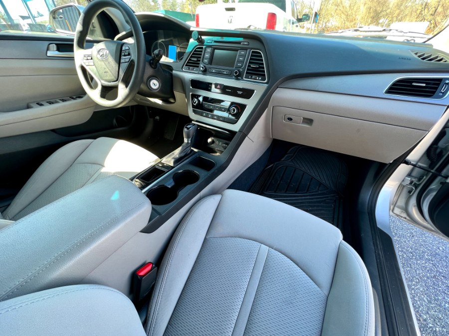 2015 Hyundai Sonata 4dr Sdn 2.4L SE, available for sale in Manchester, New Hampshire | Second Street Auto Sales Inc. Manchester, New Hampshire 2015 Hyundai Sonata 4dr Sdn 2.4L SE, available for sale in Manchester, New Hampshire | Second Street Auto Sales Inc. Manchester, New Hampshire