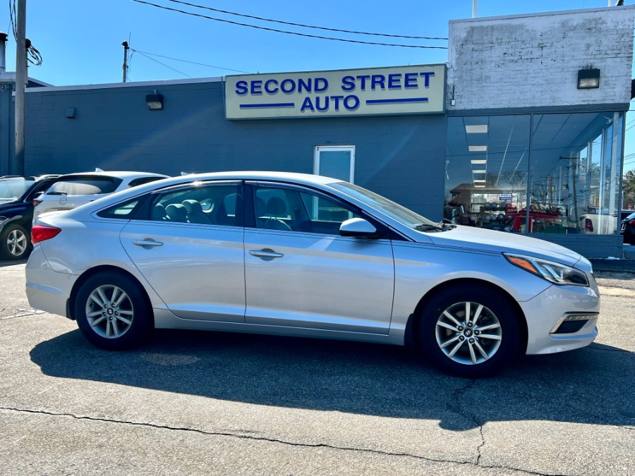 2015 Hyundai Sonata 4dr Sdn 2.4L SE, available for sale in Manchester, New Hampshire | Second Street Auto Sales Inc. Manchester, New Hampshire 2015 Hyundai Sonata 4dr Sdn 2.4L SE, available for sale in Manchester, New Hampshire | Second Street Auto Sales Inc. Manchester, New Hampshire