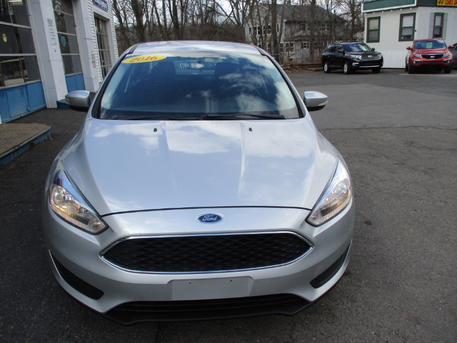 2016 Ford Focus 4dr Sdn SE, available for sale in Meriden, Connecticut | Cos Central Auto. Meriden, Connecticut 2016 Ford Focus 4dr Sdn SE, available for sale in Meriden, Connecticut | Cos Central Auto. Meriden, Connecticut