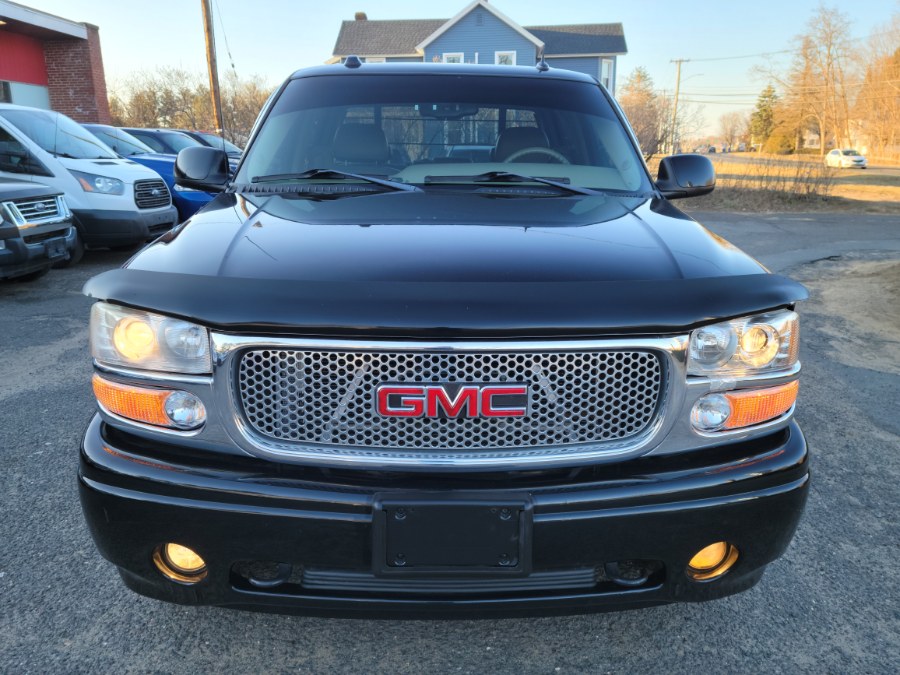 2005 GMC Sierra Denali Crew Cab 143.5" WB Leather interior, available for sale in East Windsor, Connecticut | Toro Auto. East Windsor, Connecticut 2005 GMC Sierra Denali Crew Cab 143.5" WB Leather interior, available for sale in East Windsor, Connecticut | Toro Auto. East Windsor, Connecticut