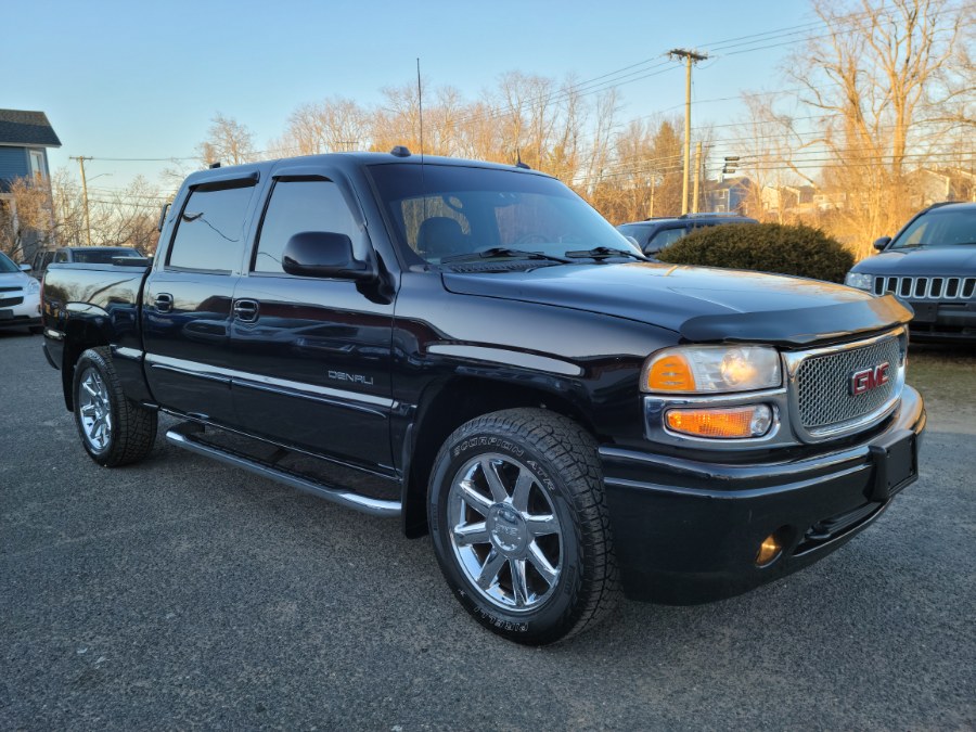 2005 GMC Sierra Denali Crew Cab 143.5" WB Leather interior, available for sale in East Windsor, Connecticut | Toro Auto. East Windsor, Connecticut 2005 GMC Sierra Denali Crew Cab 143.5" WB Leather interior, available for sale in East Windsor, Connecticut | Toro Auto. East Windsor, Connecticut