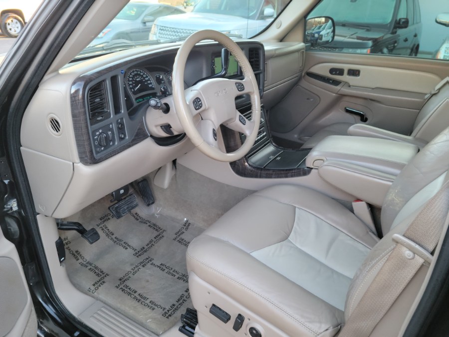 2005 GMC Sierra Denali Crew Cab 143.5" WB Leather interior, available for sale in East Windsor, Connecticut | Toro Auto. East Windsor, Connecticut 2005 GMC Sierra Denali Crew Cab 143.5" WB Leather interior, available for sale in East Windsor, Connecticut | Toro Auto. East Windsor, Connecticut