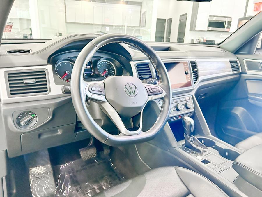 2021 Volkswagen Atlas Cross Sport 3.6L V6 SE w/Technology FWD, available for sale in Franklin Square, New York | Luxury Motor Club. Franklin Square, New York 2021 Volkswagen Atlas Cross Sport 3.6L V6 SE w/Technology FWD, available for sale in Franklin Square, New York | Luxury Motor Club. Franklin Square, New York