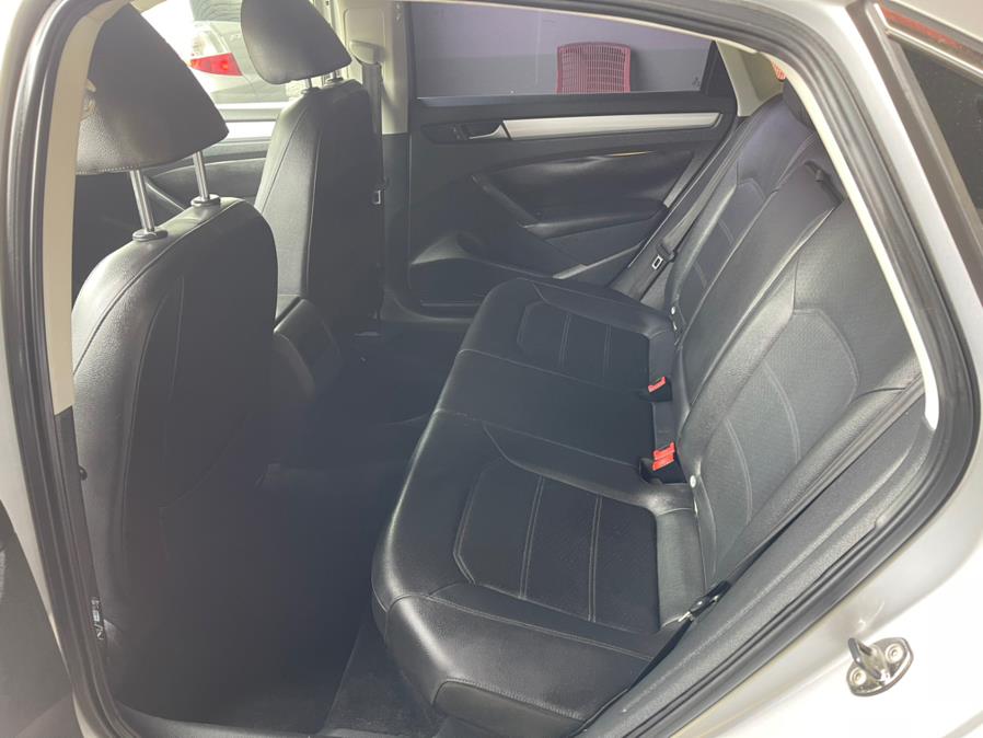 2012 Volkswagen Passat 4dr Sdn 2.5L Auto SE PZEV, available for sale in Garden Grove, California | U Save Auto Auction. Garden Grove, California 2012 Volkswagen Passat 4dr Sdn 2.5L Auto SE PZEV, available for sale in Garden Grove, California | U Save Auto Auction. Garden Grove, California