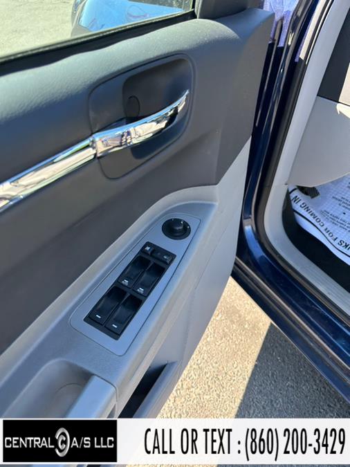 2006 Chrysler 300 4dr Sdn 300 Touring, available for sale in East Windsor, Connecticut | Central A/S LLC. East Windsor, Connecticut 2006 Chrysler 300 4dr Sdn 300 Touring, available for sale in East Windsor, Connecticut | Central A/S LLC. East Windsor, Connecticut