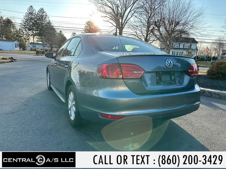 2014 Volkswagen Jetta Sedan 4dr DSG Hybrid SE, available for sale in East Windsor, Connecticut | Central A/S LLC. East Windsor, Connecticut 2014 Volkswagen Jetta Sedan 4dr DSG Hybrid SE, available for sale in East Windsor, Connecticut | Central A/S LLC. East Windsor, Connecticut