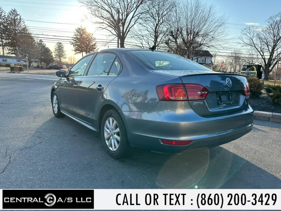 2014 Volkswagen Jetta Sedan 4dr DSG Hybrid SE, available for sale in East Windsor, Connecticut | Central A/S LLC. East Windsor, Connecticut 2014 Volkswagen Jetta Sedan 4dr DSG Hybrid SE, available for sale in East Windsor, Connecticut | Central A/S LLC. East Windsor, Connecticut