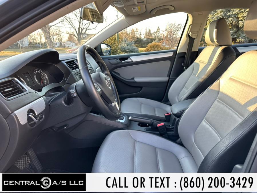 2014 Volkswagen Jetta Sedan 4dr DSG Hybrid SE, available for sale in East Windsor, Connecticut | Central A/S LLC. East Windsor, Connecticut 2014 Volkswagen Jetta Sedan 4dr DSG Hybrid SE, available for sale in East Windsor, Connecticut | Central A/S LLC. East Windsor, Connecticut