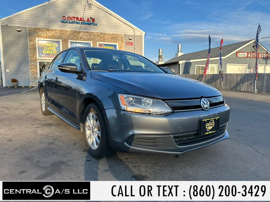 2014 Volkswagen Jetta Sedan 4dr DSG Hybrid SE, available for sale in East Windsor, Connecticut | Central A/S LLC. East Windsor, Connecticut 2014 Volkswagen Jetta Sedan 4dr DSG Hybrid SE, available for sale in East Windsor, Connecticut | Central A/S LLC. East Windsor, Connecticut