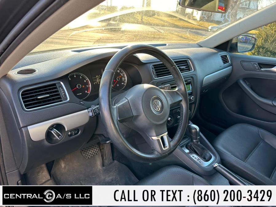 2013 Volkswagen Jetta Sedan 4dr Auto SE w/Convenience PZEV *Ltd Avail*, available for sale in East Windsor, Connecticut | Central A/S LLC. East Windsor, Connecticut 2013 Volkswagen Jetta Sedan 4dr Auto SE w/Convenience PZEV *Ltd Avail*, available for sale in East Windsor, Connecticut | Central A/S LLC. East Windsor, Connecticut