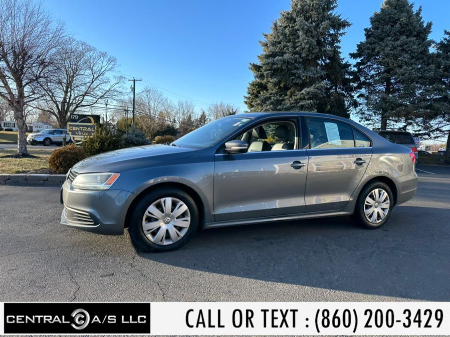 2013 Volkswagen Jetta Sedan 4dr Auto SE w/Convenience PZEV *Ltd Avail*, available for sale in East Windsor, Connecticut | Central A/S LLC. East Windsor, Connecticut 2013 Volkswagen Jetta Sedan 4dr Auto SE w/Convenience PZEV *Ltd Avail*, available for sale in East Windsor, Connecticut | Central A/S LLC. East Windsor, Connecticut