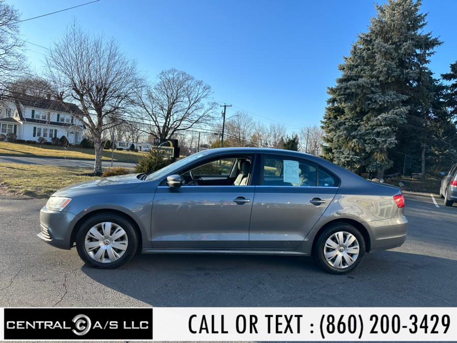 2013 Volkswagen Jetta Sedan 4dr Auto SE w/Convenience PZEV *Ltd Avail*, available for sale in East Windsor, Connecticut | Central A/S LLC. East Windsor, Connecticut 2013 Volkswagen Jetta Sedan 4dr Auto SE w/Convenience PZEV *Ltd Avail*, available for sale in East Windsor, Connecticut | Central A/S LLC. East Windsor, Connecticut