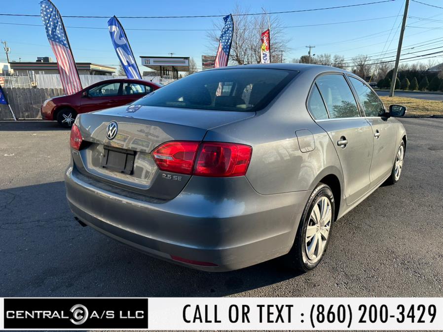 2013 Volkswagen Jetta Sedan 4dr Auto SE w/Convenience PZEV *Ltd Avail*, available for sale in East Windsor, Connecticut | Central A/S LLC. East Windsor, Connecticut 2013 Volkswagen Jetta Sedan 4dr Auto SE w/Convenience PZEV *Ltd Avail*, available for sale in East Windsor, Connecticut | Central A/S LLC. East Windsor, Connecticut