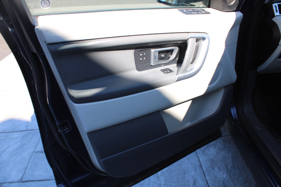 2016 Land Rover Discovery Sport AWD 4dr HSE, available for sale in Plantsville, Connecticut | Auto House of Luxury. Plantsville, Connecticut 2016 Land Rover Discovery Sport AWD 4dr HSE, available for sale in Plantsville, Connecticut | Auto House of Luxury. Plantsville, Connecticut