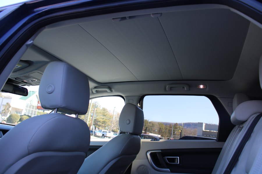2016 Land Rover Discovery Sport AWD 4dr HSE, available for sale in Plantsville, Connecticut | Auto House of Luxury. Plantsville, Connecticut 2016 Land Rover Discovery Sport AWD 4dr HSE, available for sale in Plantsville, Connecticut | Auto House of Luxury. Plantsville, Connecticut
