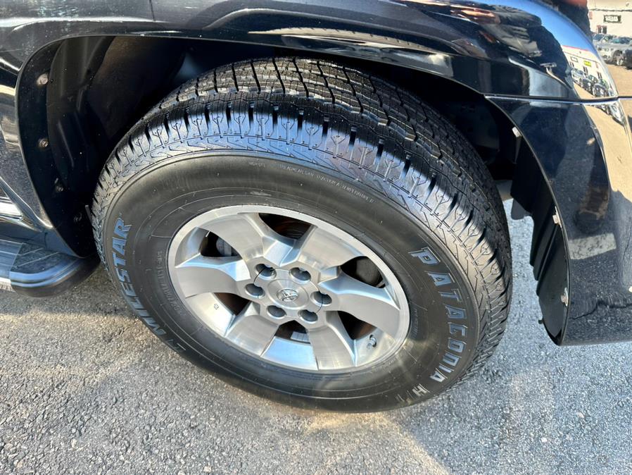 2013 Toyota 4Runner 4WD 4dr V6 SR5, available for sale in South Windsor, Connecticut | Mike And Tony Auto Sales, Inc. South Windsor, Connecticut 2013 Toyota 4Runner 4WD 4dr V6 SR5, available for sale in South Windsor, Connecticut | Mike And Tony Auto Sales, Inc. South Windsor, Connecticut