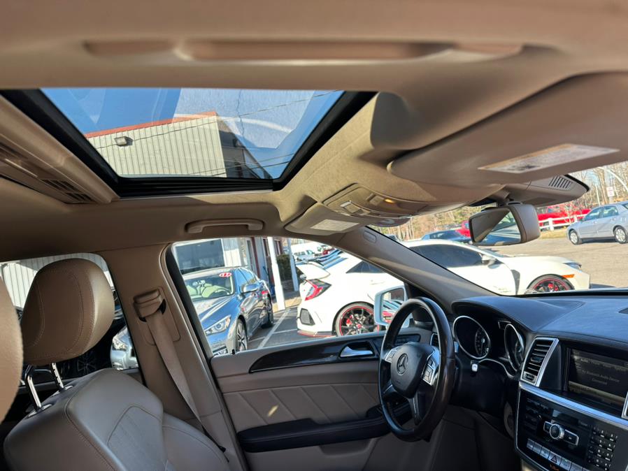 2016 Mercedes-Benz GL 4MATIC 4dr GL450, available for sale in South Windsor, Connecticut | Mike And Tony Auto Sales, Inc. South Windsor, Connecticut 2016 Mercedes-Benz GL 4MATIC 4dr GL450, available for sale in South Windsor, Connecticut | Mike And Tony Auto Sales, Inc. South Windsor, Connecticut