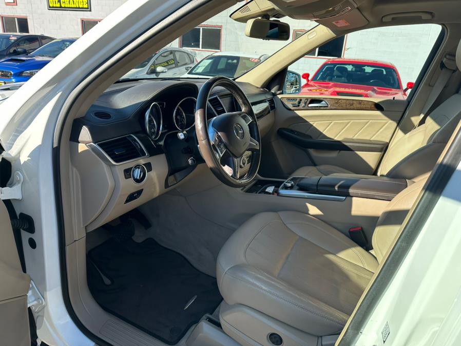 2016 Mercedes-Benz GL 4MATIC 4dr GL450, available for sale in South Windsor, Connecticut | Mike And Tony Auto Sales, Inc. South Windsor, Connecticut 2016 Mercedes-Benz GL 4MATIC 4dr GL450, available for sale in South Windsor, Connecticut | Mike And Tony Auto Sales, Inc. South Windsor, Connecticut