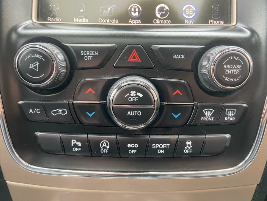 2016 Jeep Grand Cherokee 4WD 4dr High Altitude, available for sale in Newark , New Jersey | Champion Used Auto Sales 2. Newark , New Jersey 2016 Jeep Grand Cherokee 4WD 4dr High Altitude, available for sale in Newark , New Jersey | Champion Used Auto Sales 2. Newark , New Jersey