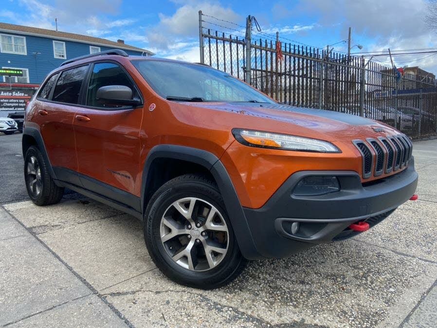2015 Jeep Cherokee 4WD 4dr Trailhawk, available for sale in Newark , New Jersey | Champion Used Auto Sales 2. Newark , New Jersey 2015 Jeep Cherokee 4WD 4dr Trailhawk, available for sale in Newark , New Jersey | Champion Used Auto Sales 2. Newark , New Jersey