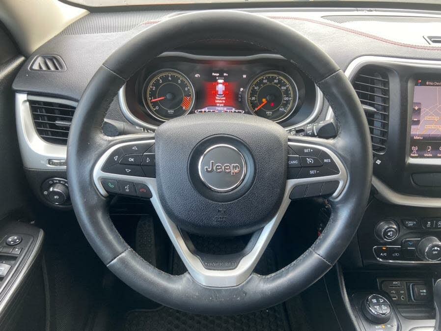 2015 Jeep Cherokee 4WD 4dr Trailhawk, available for sale in Newark , New Jersey | Champion Used Auto Sales 2. Newark , New Jersey 2015 Jeep Cherokee 4WD 4dr Trailhawk, available for sale in Newark , New Jersey | Champion Used Auto Sales 2. Newark , New Jersey