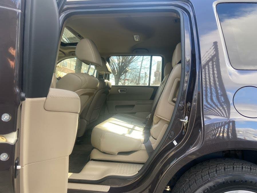 2015 Honda Pilot 4WD 4dr EX-L, available for sale in Newark , New Jersey | Champion Used Auto Sales 2. Newark , New Jersey 2015 Honda Pilot 4WD 4dr EX-L, available for sale in Newark , New Jersey | Champion Used Auto Sales 2. Newark , New Jersey