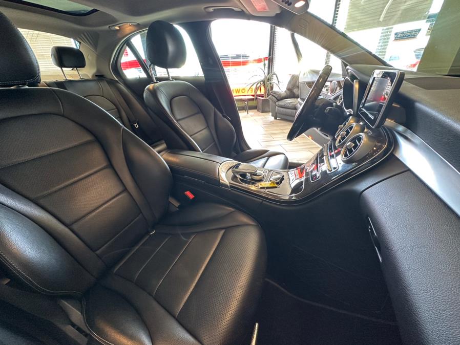 2016 Mercedes-Benz C-Class 4dr Sdn C 300 4MATIC, available for sale in West Hartford, Connecticut | AutoMax. West Hartford, Connecticut 2016 Mercedes-Benz C-Class 4dr Sdn C 300 4MATIC, available for sale in West Hartford, Connecticut | AutoMax. West Hartford, Connecticut