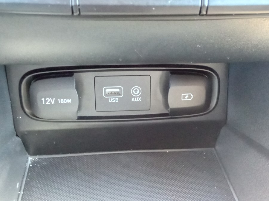 2020 Hyundai Santa Fe SE 2.4L Auto AWD, available for sale in Irvington, New Jersey | NJ Used Cars Center. Irvington, New Jersey 2020 Hyundai Santa Fe SE 2.4L Auto AWD, available for sale in Irvington, New Jersey | NJ Used Cars Center. Irvington, New Jersey