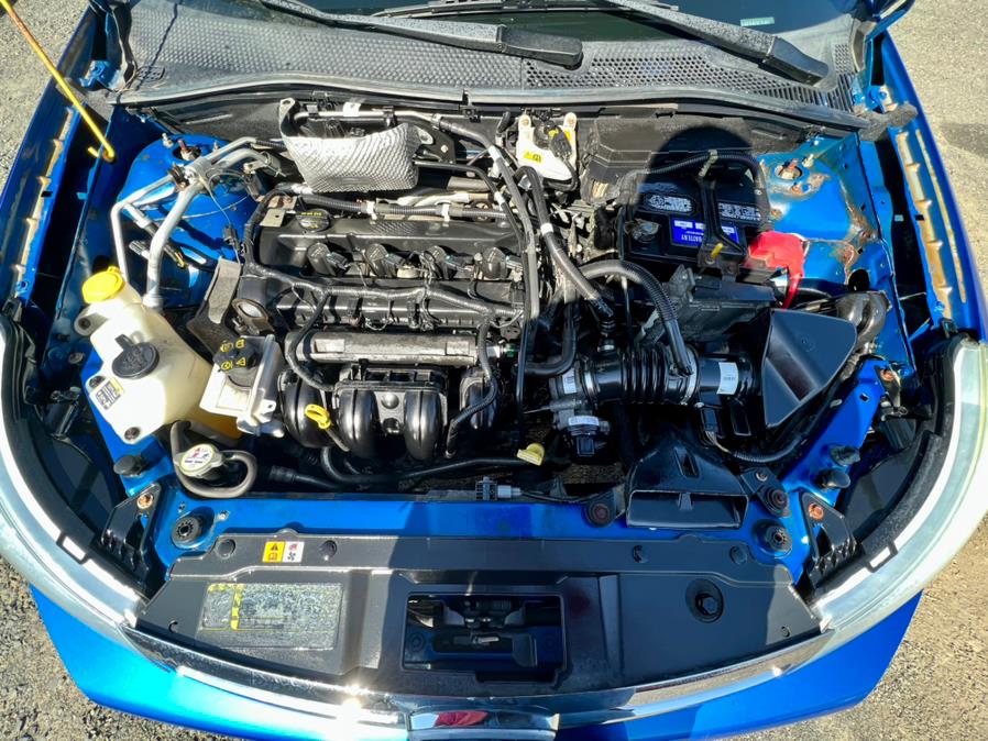 2010 Ford Focus 4dr Sdn SE, available for sale in Wallingford, Connecticut | Wallingford Auto Center LLC. Wallingford, Connecticut 2010 Ford Focus 4dr Sdn SE, available for sale in Wallingford, Connecticut | Wallingford Auto Center LLC. Wallingford, Connecticut