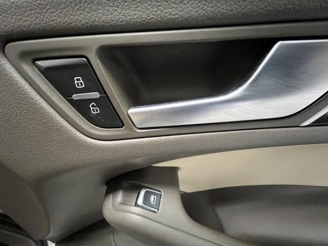 2015 Audi Q5 Premium Plus Premium Plus, available for sale in Maple Shade, New Jersey | Car Revolution. Maple Shade, New Jersey 2015 Audi Q5 Premium Plus Premium Plus, available for sale in Maple Shade, New Jersey | Car Revolution. Maple Shade, New Jersey