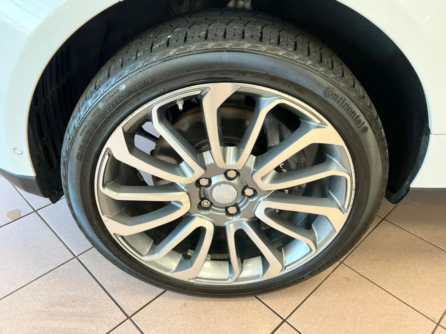 2019 Land Rover Range Rover V6 Supercharged HSE SWB, available for sale in Massapequa Park, New York | Power Motors East. Massapequa Park, New York 2019 Land Rover Range Rover V6 Supercharged HSE SWB, available for sale in Massapequa Park, New York | Power Motors East. Massapequa Park, New York