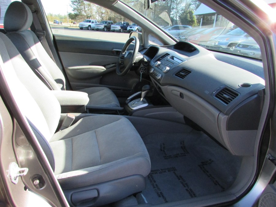 2007 Honda Civic Sdn 4dr AT LX, available for sale in East Windsor, Connecticut | United Auto Sales of E Windsor, Inc. East Windsor, Connecticut 2007 Honda Civic Sdn 4dr AT LX, available for sale in East Windsor, Connecticut | United Auto Sales of E Windsor, Inc. East Windsor, Connecticut