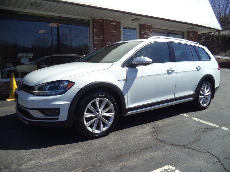 2019 Volkswagen Golf Alltrack XL, available for sale in Naugatuck, Connecticut | Riverside Motorcars, LLC. Naugatuck, Connecticut