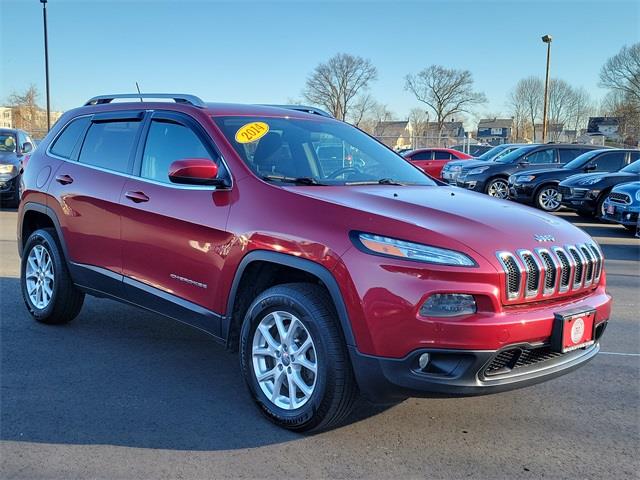 2014 Jeep Cherokee Latitude, available for sale in Stratford, Connecticut | Wiz Leasing Inc. Stratford, Connecticut 2014 Jeep Cherokee Latitude, available for sale in Stratford, Connecticut | Wiz Leasing Inc. Stratford, Connecticut