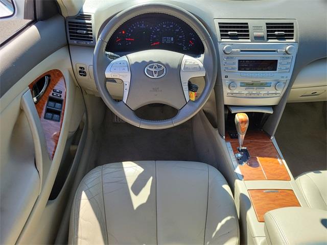 2010 Toyota Camry XLE, available for sale in Stratford, Connecticut | Wiz Leasing Inc. Stratford, Connecticut 2010 Toyota Camry XLE, available for sale in Stratford, Connecticut | Wiz Leasing Inc. Stratford, Connecticut