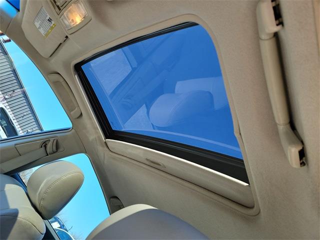 2010 Toyota Camry XLE, available for sale in Stratford, Connecticut | Wiz Leasing Inc. Stratford, Connecticut 2010 Toyota Camry XLE, available for sale in Stratford, Connecticut | Wiz Leasing Inc. Stratford, Connecticut