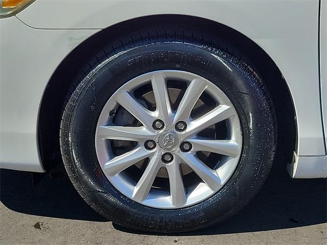 2010 Toyota Camry XLE, available for sale in Stratford, Connecticut | Wiz Leasing Inc. Stratford, Connecticut 2010 Toyota Camry XLE, available for sale in Stratford, Connecticut | Wiz Leasing Inc. Stratford, Connecticut