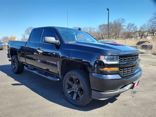 2017 Chevrolet Silverado 1500 Custom, available for sale in Stratford, Connecticut | Wiz Leasing Inc. Stratford, Connecticut 2017 Chevrolet Silverado 1500 Custom, available for sale in Stratford, Connecticut | Wiz Leasing Inc. Stratford, Connecticut