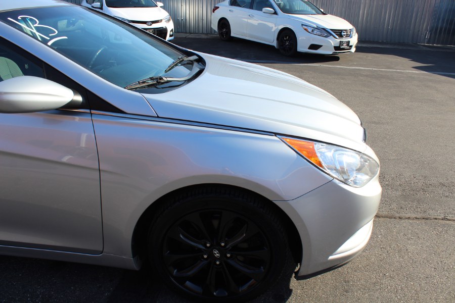 2013 Hyundai Sonata 4dr Sdn 2.4L Auto SE, available for sale in Deer Park, New York | Car Tec Enterprise Leasing & Sales LLC. Deer Park, New York 2013 Hyundai Sonata 4dr Sdn 2.4L Auto SE, available for sale in Deer Park, New York | Car Tec Enterprise Leasing & Sales LLC. Deer Park, New York
