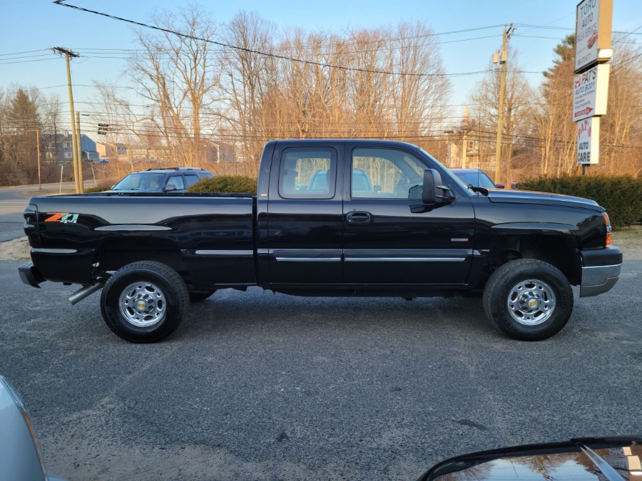 2005 Chevrolet Silverado 2500HD LS 4WD Extended Cab 6.6 Duramax Diesel, available for sale in East Windsor, Connecticut | Toro Auto. East Windsor, Connecticut 2005 Chevrolet Silverado 2500HD LS 4WD Extended Cab 6.6 Duramax Diesel, available for sale in East Windsor, Connecticut | Toro Auto. East Windsor, Connecticut
