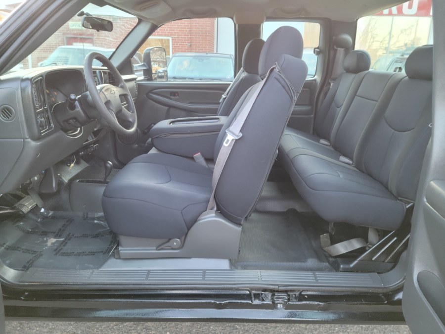 2005 Chevrolet Silverado 2500HD LS 4WD Extended Cab 6.6 Duramax Diesel, available for sale in East Windsor, Connecticut | Toro Auto. East Windsor, Connecticut 2005 Chevrolet Silverado 2500HD LS 4WD Extended Cab 6.6 Duramax Diesel, available for sale in East Windsor, Connecticut | Toro Auto. East Windsor, Connecticut