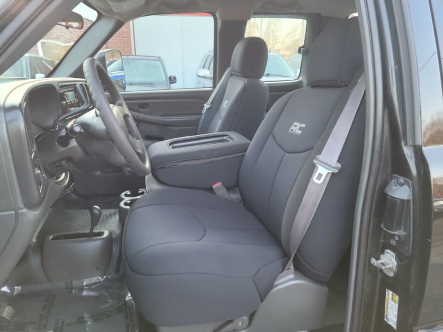 2005 Chevrolet Silverado 2500HD LS 4WD Extended Cab 6.6 Duramax Diesel, available for sale in East Windsor, Connecticut | Toro Auto. East Windsor, Connecticut 2005 Chevrolet Silverado 2500HD LS 4WD Extended Cab 6.6 Duramax Diesel, available for sale in East Windsor, Connecticut | Toro Auto. East Windsor, Connecticut