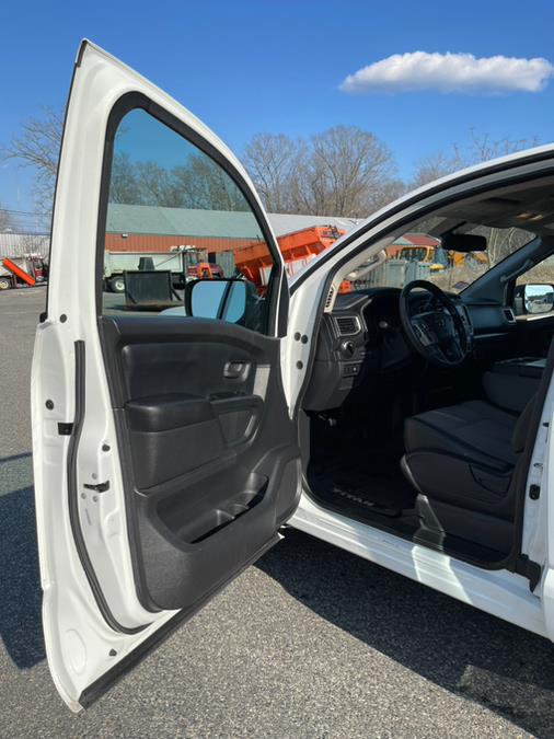 2017 Nissan Titan 4x2 King Cab S, available for sale in Ashland, Massachusetts | New Beginning Auto Service Inc. Ashland, Massachusetts 2017 Nissan Titan 4x2 King Cab S, available for sale in Ashland, Massachusetts | New Beginning Auto Service Inc. Ashland, Massachusetts