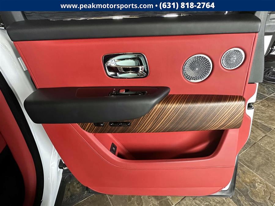 2019 Rolls-Royce Cullinan Sport Utility, available for sale in Bayshore, New York | Peak Automotive Inc.. Bayshore, New York 2019 Rolls-Royce Cullinan Sport Utility, available for sale in Bayshore, New York | Peak Automotive Inc.. Bayshore, New York