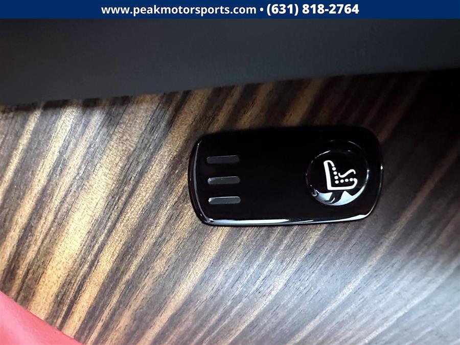 2019 Rolls-Royce Cullinan Sport Utility, available for sale in Bayshore, New York | Peak Automotive Inc.. Bayshore, New York 2019 Rolls-Royce Cullinan Sport Utility, available for sale in Bayshore, New York | Peak Automotive Inc.. Bayshore, New York